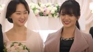 Ryu Hye-young and Lee Hye-ri in Reply 1988 | Image via YouTube/tvN
